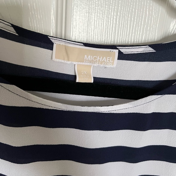 Michael Kors Striped Navy and White Blouse side tie SIZE 2XL - Picture 3 of 4
